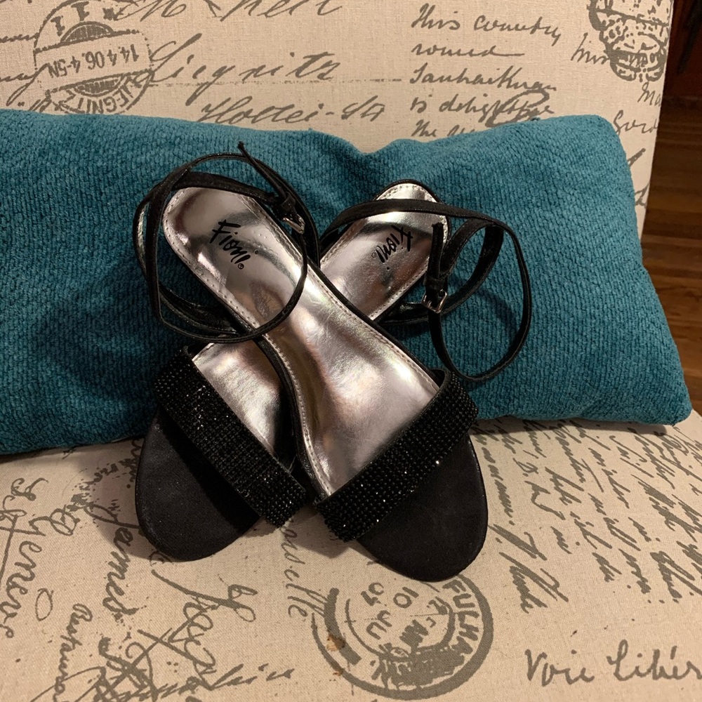 💋 Sexy strappy shoes